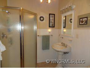 74 Vermont Avenue - Photo 18