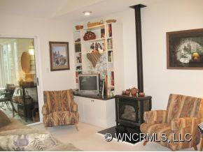 104 Llama Way - Photo 7