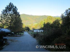 33 Honey Locust Lane - Photo 2