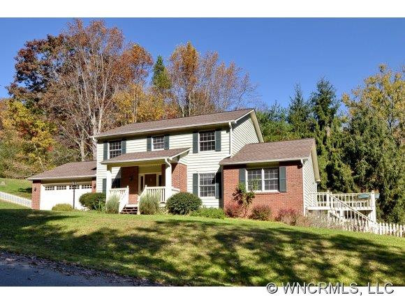 10 Two Oaks Drive