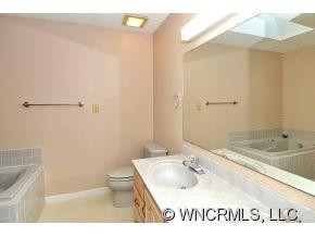10 Two Oaks Drive - Photo 9