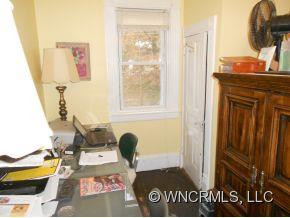 138 South French Broad Avenue - Photo 12