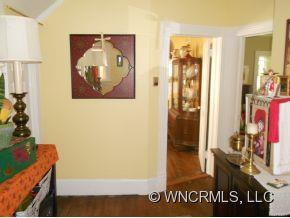 138 South French Broad Avenue - Photo 19