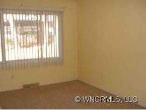 17 BERRY LANE - Photo 8