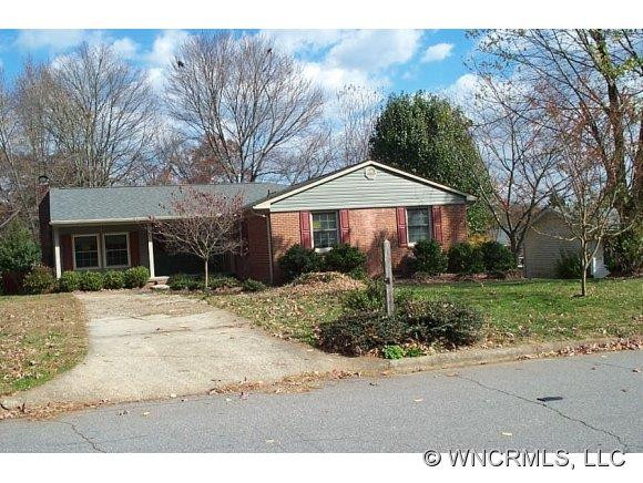 107 Castlerock Dr