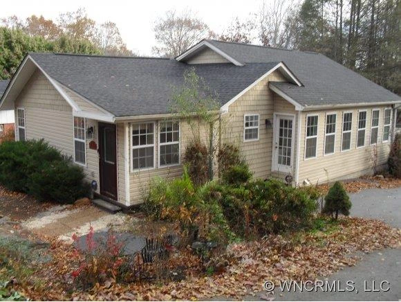 24 Greenbriar Road