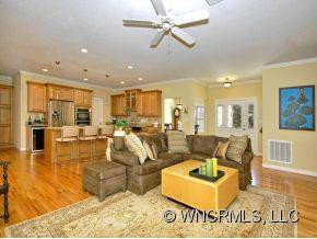 10 FAIRWAY VIEW ROAD - Photo 5