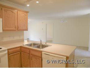 203 Waters Edge - Photo 4