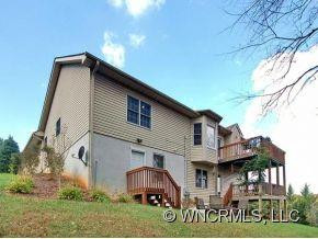 14 TIFFANY LANE - Photo 12