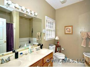 14 TIFFANY LANE - Photo 8