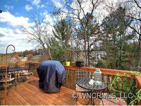 14 TIFFANY LANE - Photo 10