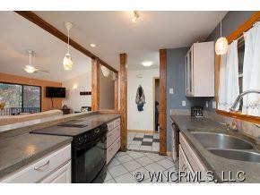 200 Mine Mountain Drive - Photo 2