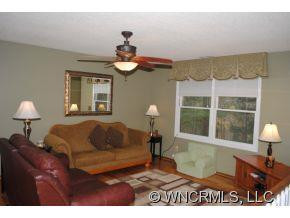 225 Tampa Circle - Photo 2