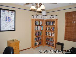 225 Tampa Circle - Photo 15