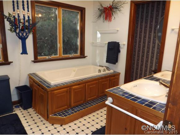 9295 White Oak Road - Photo 10