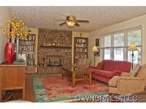 27 Campbell Circle - Photo 2