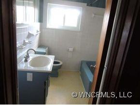 241 Thompson road - Photo 12