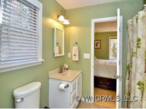 404 DEERHAVEN LANE - Photo 11