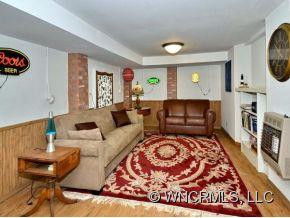 1619 Kensington Road - Photo 12