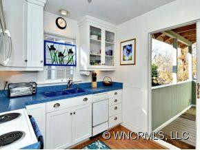 1619 Kensington Road - Photo 6