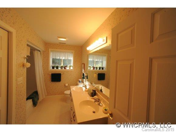197 Treetops Lane - Photo 20