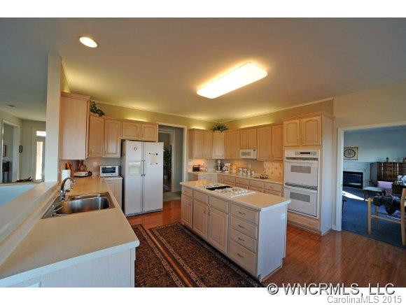 197 Treetops Lane - Photo 4