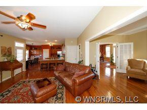 324 Walnut Crest Road - Photo 8