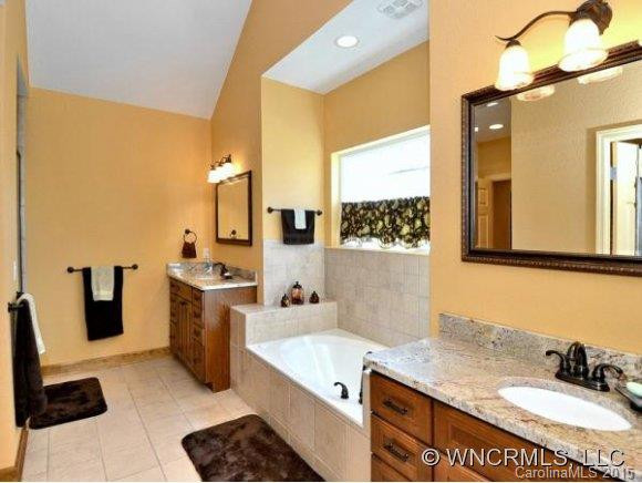 60 TOWNE PLACE DRIVE - Photo 12