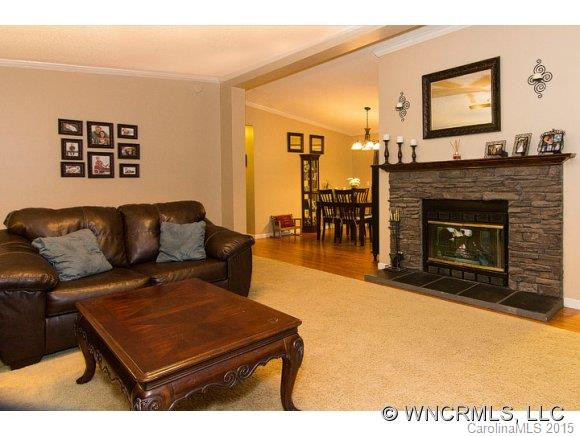 116 Hampton Drive - Photo 2