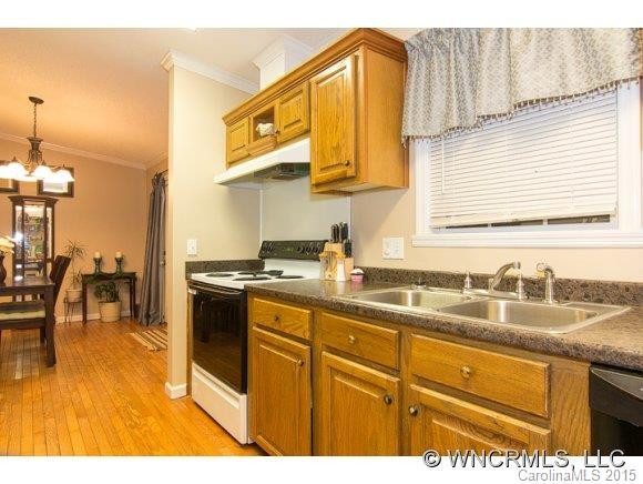 116 Hampton Drive - Photo 8