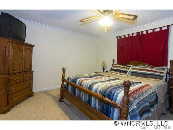 116 Hampton Drive - Photo 10