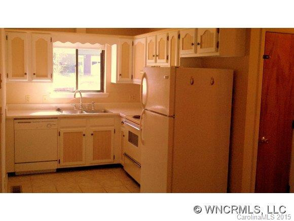 19 Village Court - Photo 9