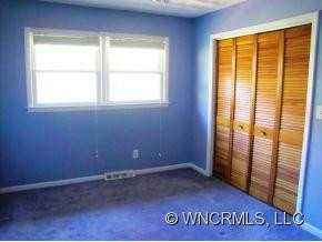 2325 Valencia - Photo 10