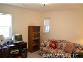 354 Walnut Drive - Photo 14