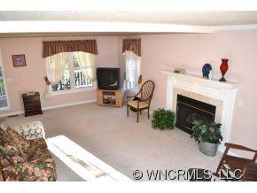 354 Walnut Drive - Photo 5