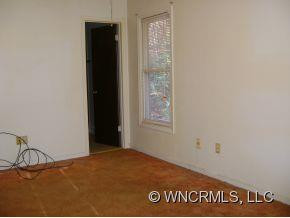 785 Bee Tree Road - Photo 5