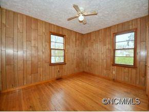 318 LOWER GRASSY BRANCH ROAD - Photo 4