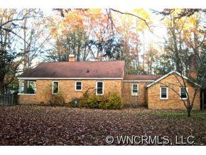 1011 Brooklyn Avenue - Photo 2