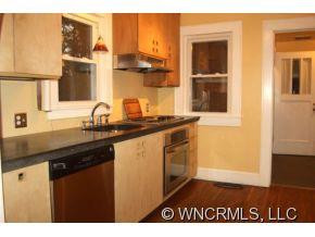 1011 Brooklyn Avenue - Photo 5