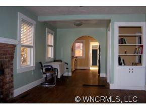 1011 Brooklyn Avenue - Photo 6