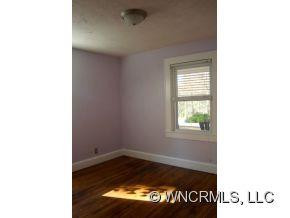 1011 Brooklyn Avenue - Photo 8