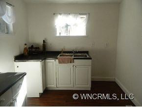 123 Lyman Lane - Photo 4