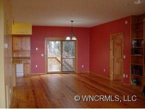 530 FAIRVIEW FOREST DRIVE - Photo 2
