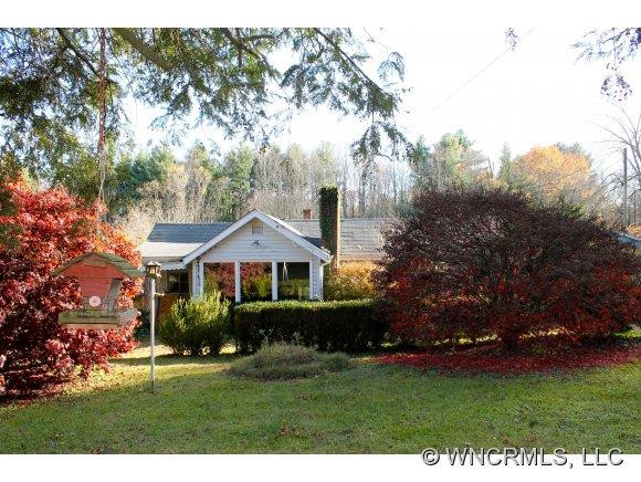 52 Sherwood Forest Dr