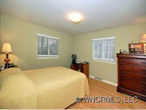 161 Windsor Road - Photo 11