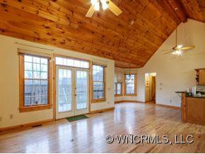 5 HYDRANGEA DRIVE - Photo 4