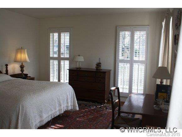 661 Crescent - Photo 13