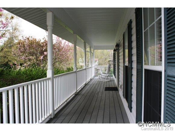 661 Crescent - Photo 3