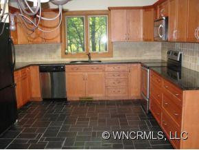 125 WOODHAVEN DRIVE - Photo 2