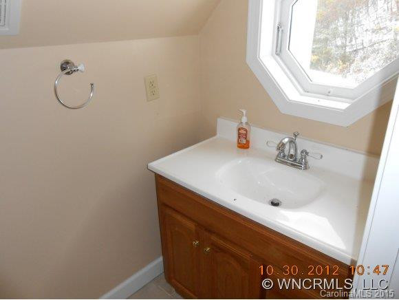 100 Middle Laurel Church Road - Photo 4